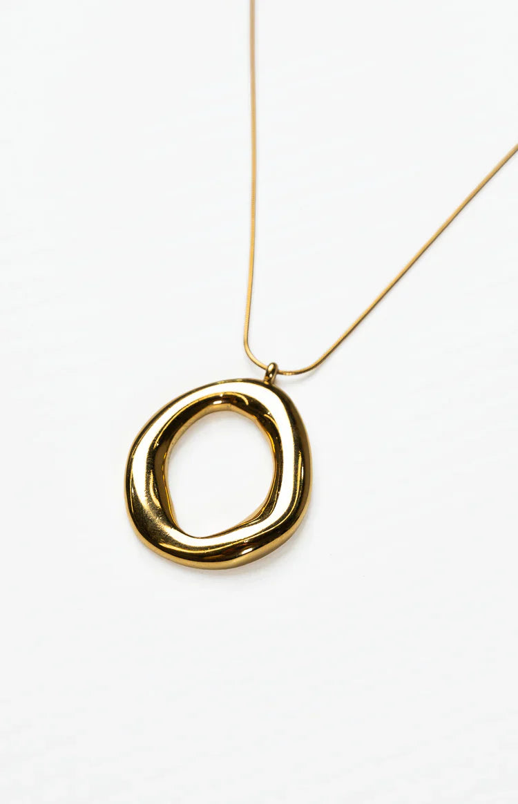 Sayla Gold Circle Pendant Necklace