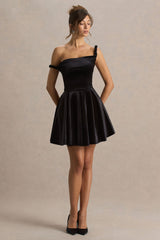 Leticia | Black Asymmetric-Neck Velvet Mini Dress With Twist-Sleeve